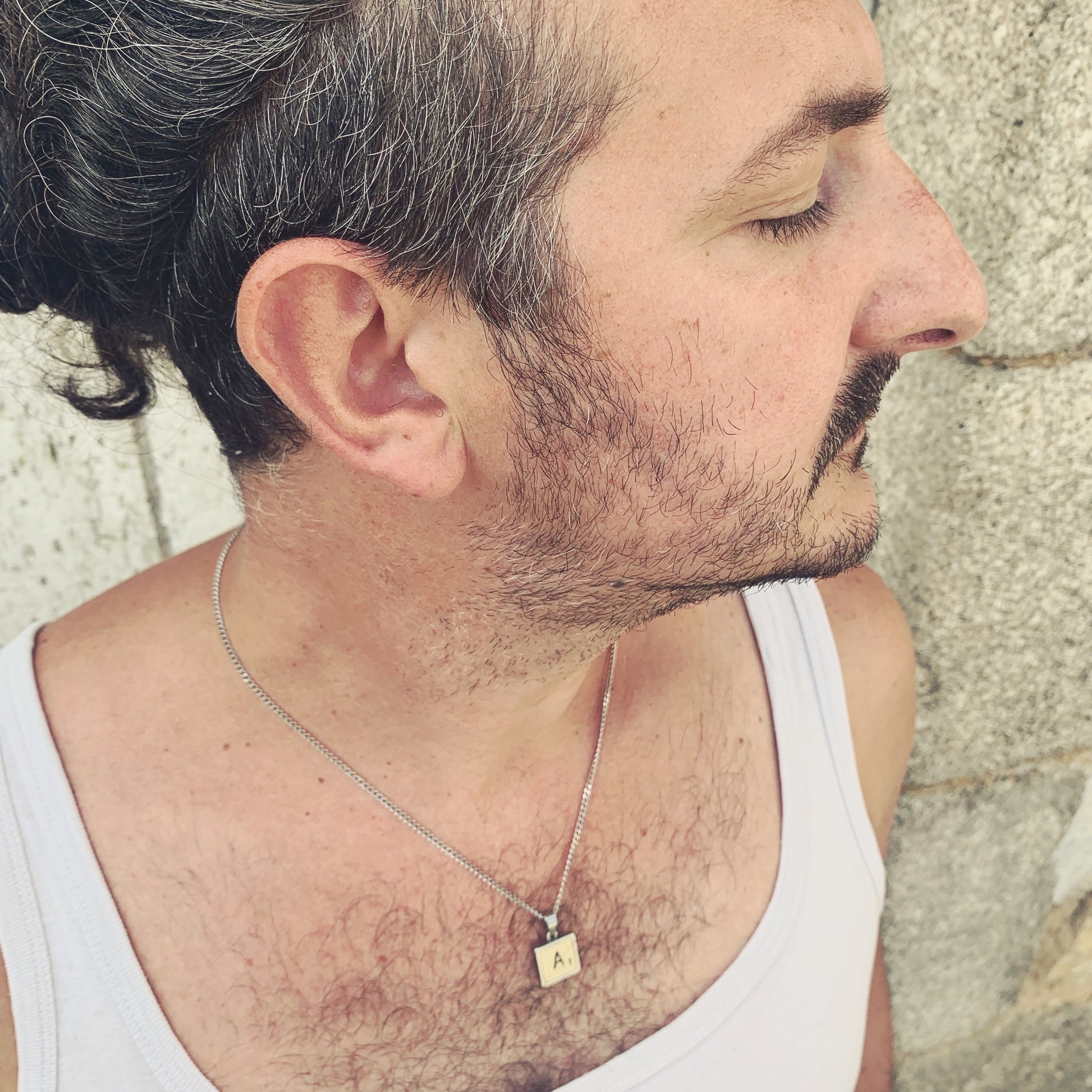 Pendentif collier sautoir bijoux carré Made in France upcycling recyclage offrir cadeau Scrabble lettre alphabet mot prénom