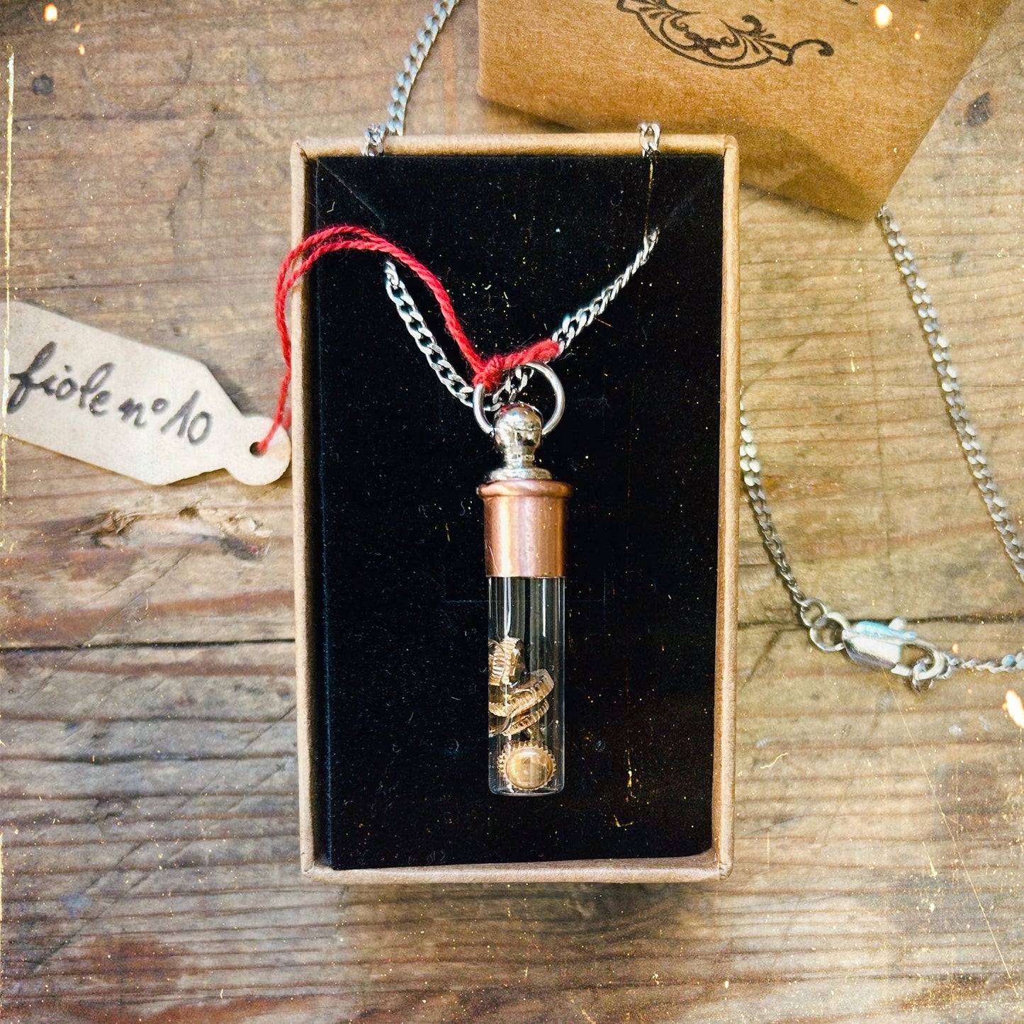 Pendentif Fiole đ°ïž PIĂCE UNIQUE NUMĂROTĂE