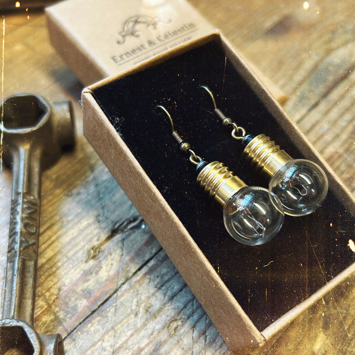 Boucles d’oreilles ampoule de vélo