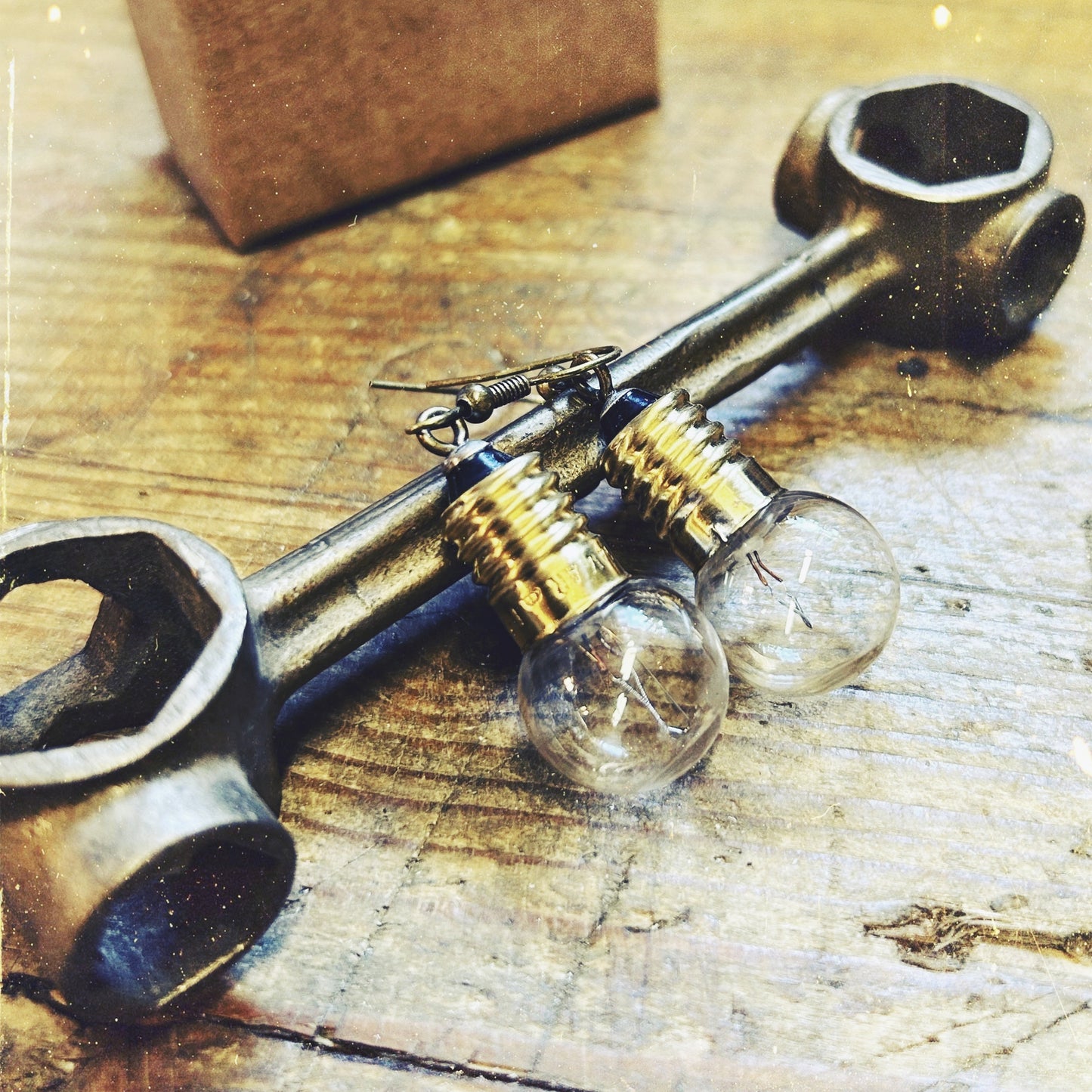 Boucles d’oreilles ampoule de vélo