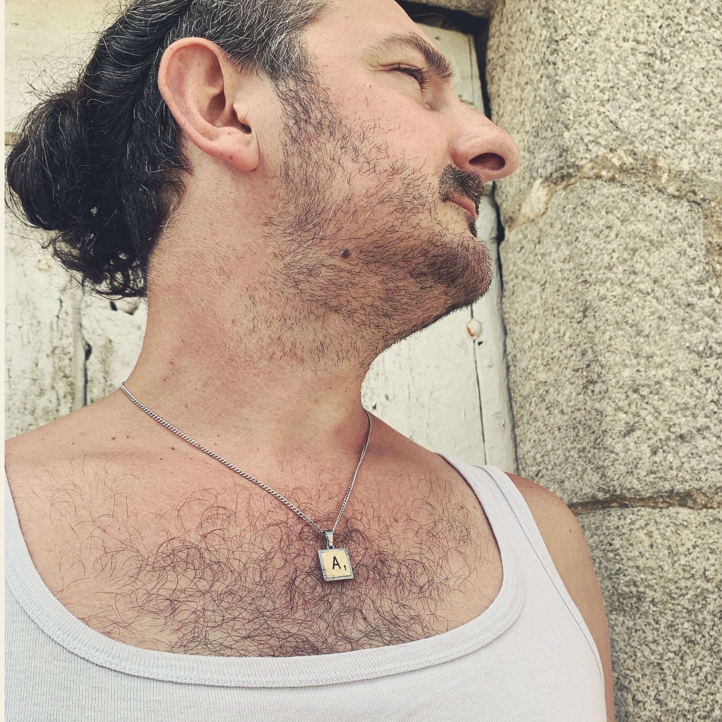 Pendentif collier sautoir bijoux carré Made in France upcycling recyclage offrir cadeau Scrabble lettre alphabet mot prénom