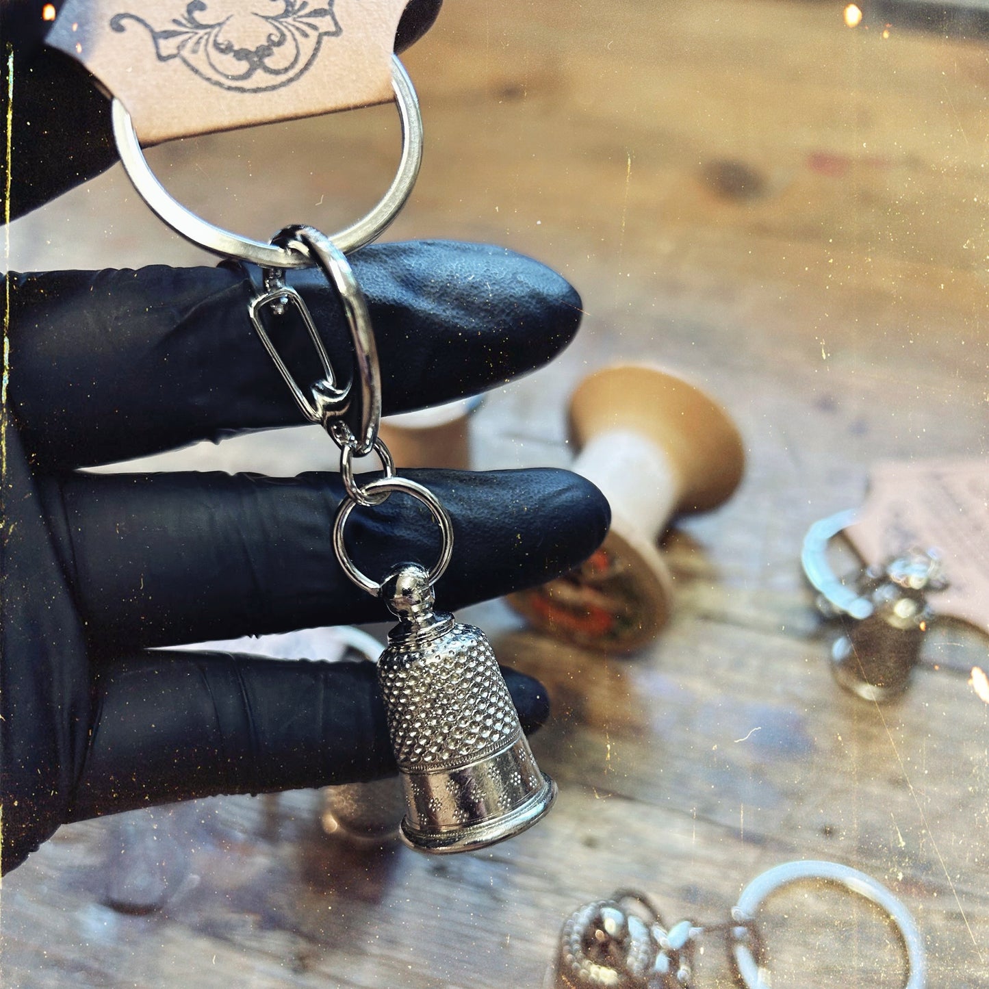 NEW đ Porte-clĂ©s DĂ© Ă  coudre