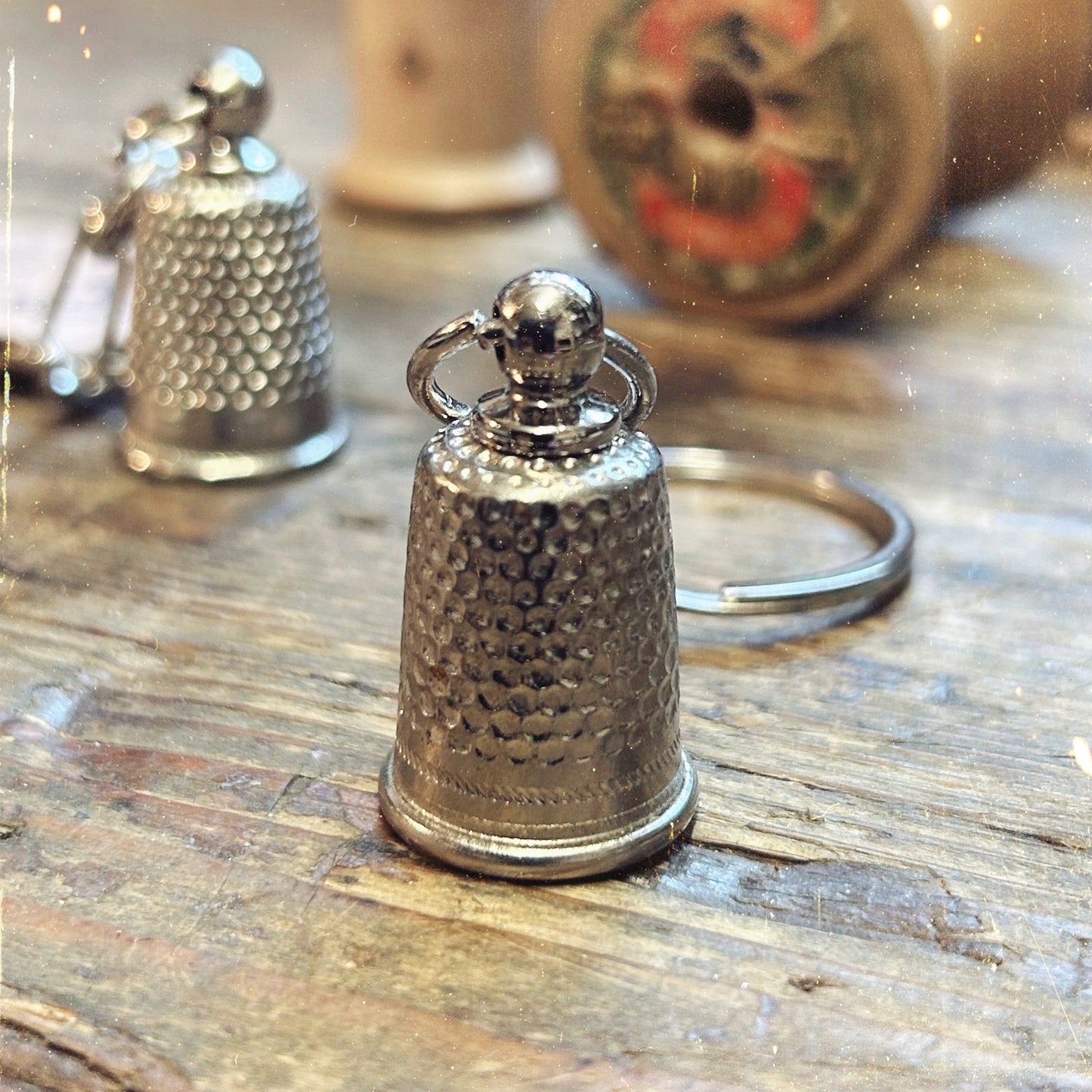 NEW đ Porte-clĂ©s DĂ© Ă  coudre