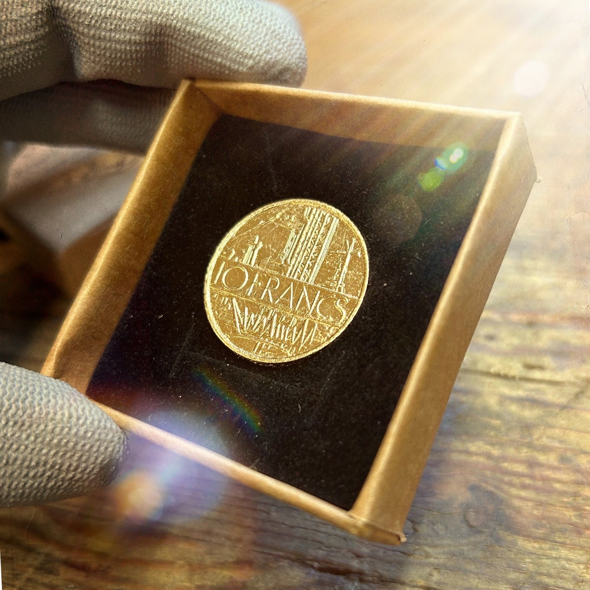 Monnaie 10 francs Mathieu dorure a la feuille d'or série limitée recyclage Made in France bijoux offrir cadeau