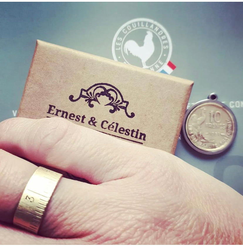 bague mètre laiton bijoux Made in France upcycling offrir cadeau architecte couturière recyclage