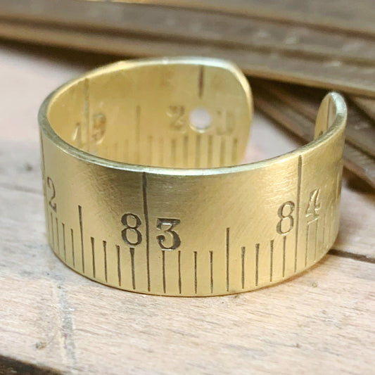 bague mètre laiton bijoux Made in France upcycling offrir cadeau architecte couturière recyclage