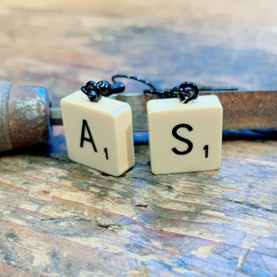 Paire de boucles d’oreilles mini Scrabble (lettres au choix)