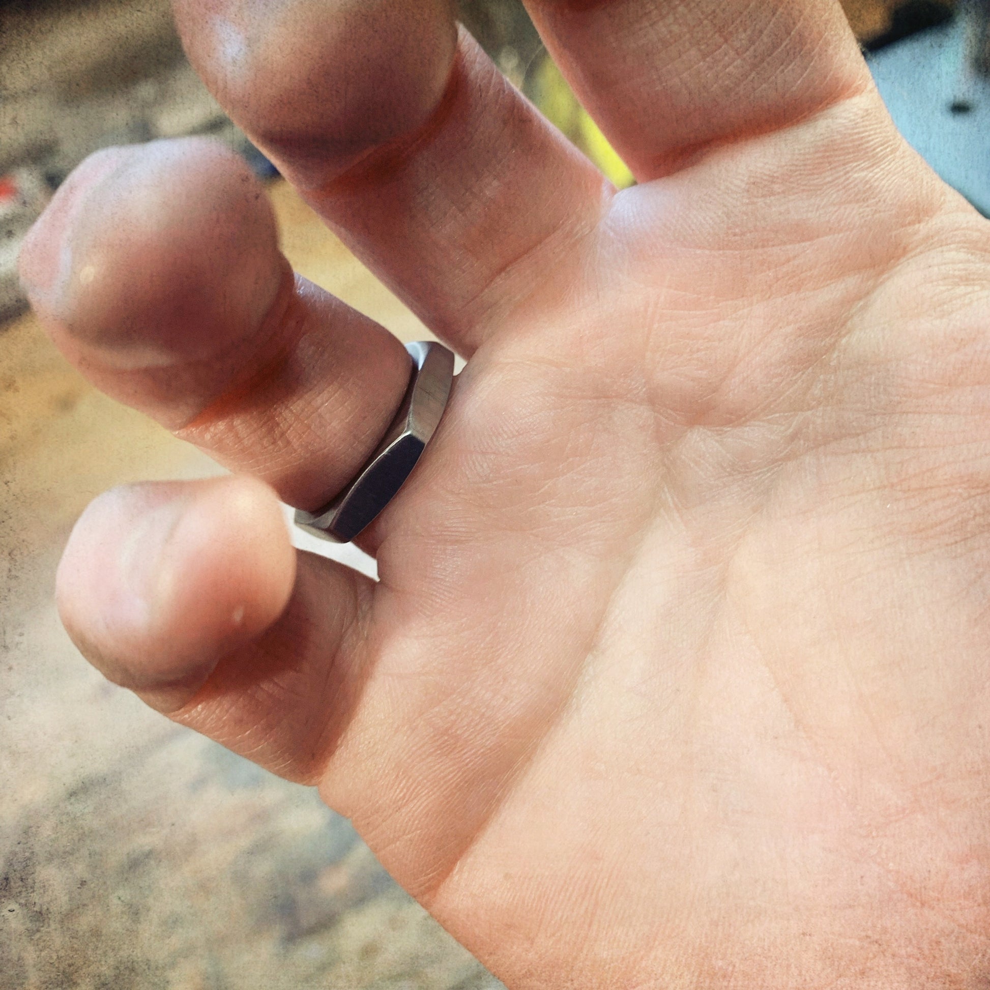 Bague écrou acier inoxydable recyclage Made in France bijoux homme offrir cadeau