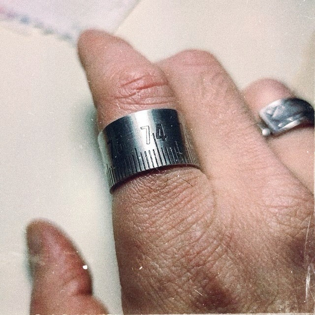 bague mètre aluminium bijoux homme Made in France upcycling offrir cadeau architecte couturière