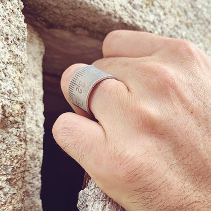 bague mètre aluminium bijoux homme Made in France upcycling offrir cadeau architecte couturière