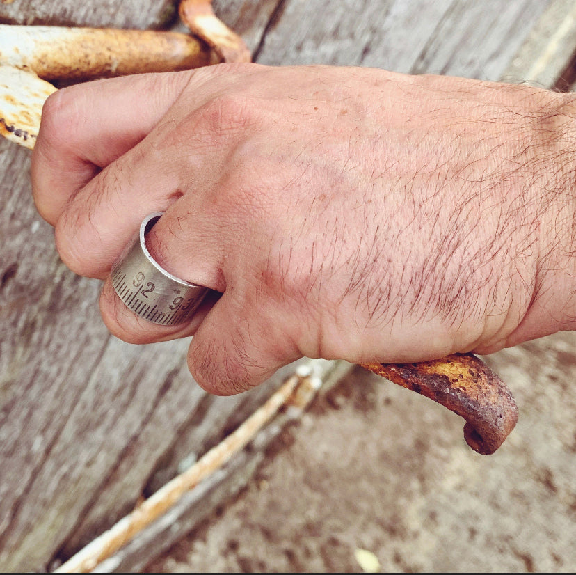 bague mètre aluminium bijoux homme Made in France upcycling offrir cadeau architecte couturière