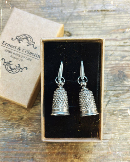 NEW 📍 Boucles Dé à coudre