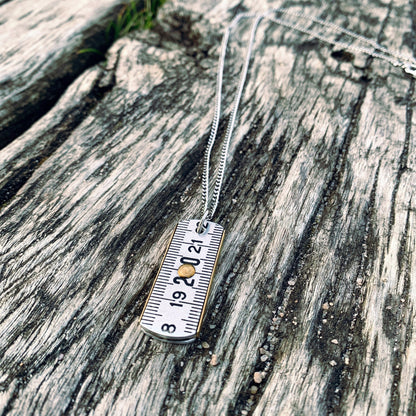 Pendentif collier sautoir mètre aluminium bijoux homme Made in France upcycling offrir cadeau architecte couturière