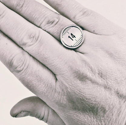 bague mètre aluminium choix  numéro personnalisé bijoux homme Made in France upcycling offrir cadeau architecte couturière