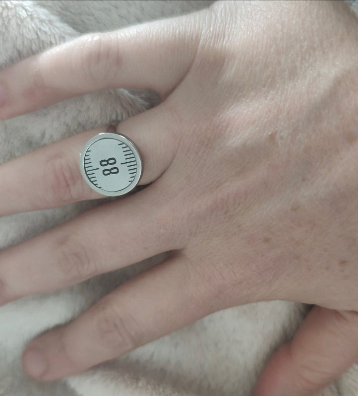 bague mètre aluminium choix  numéro personnalisé bijoux homme Made in France upcycling offrir cadeau architecte couturière