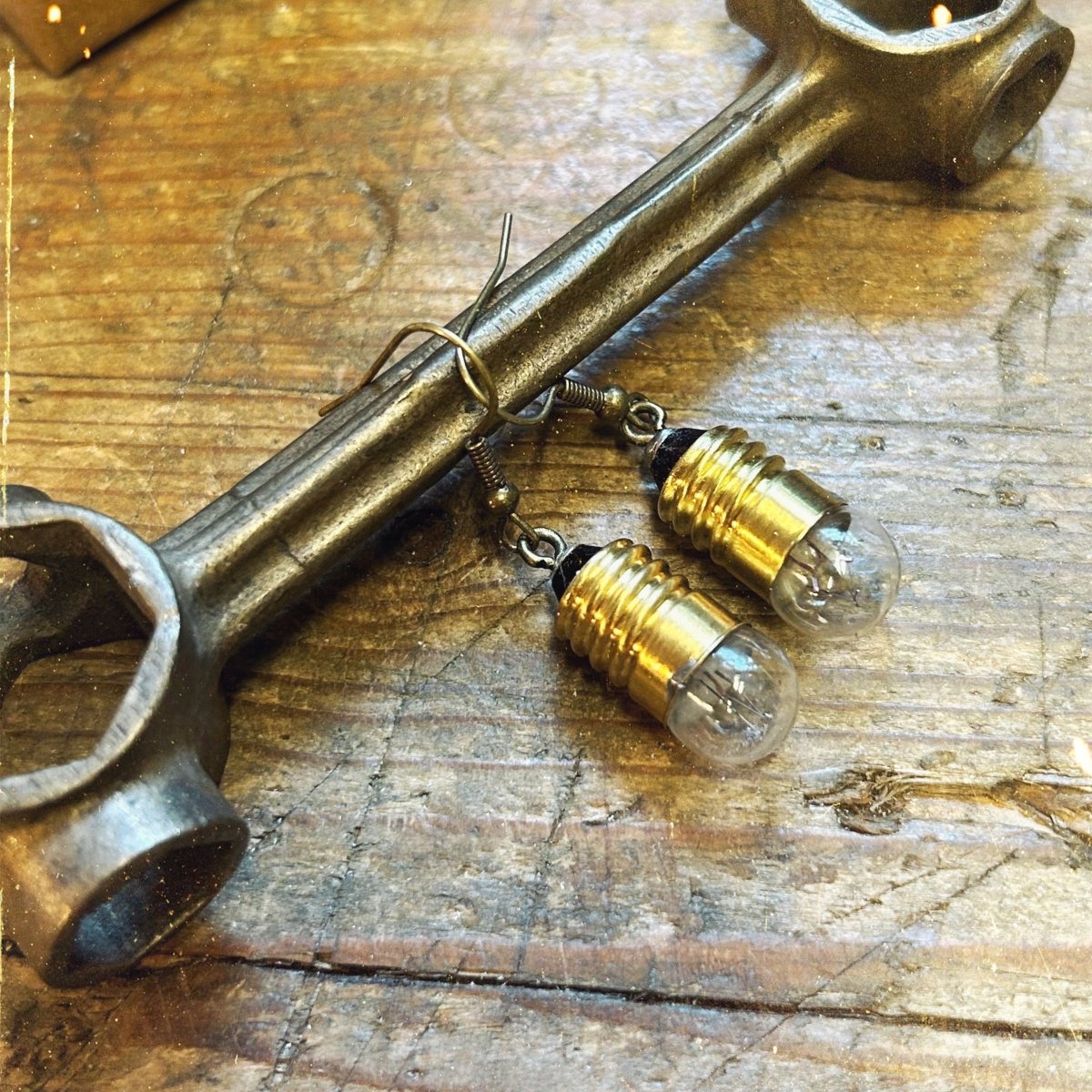Boucles d’oreilles ampoules Mini - Ernest & Célestin