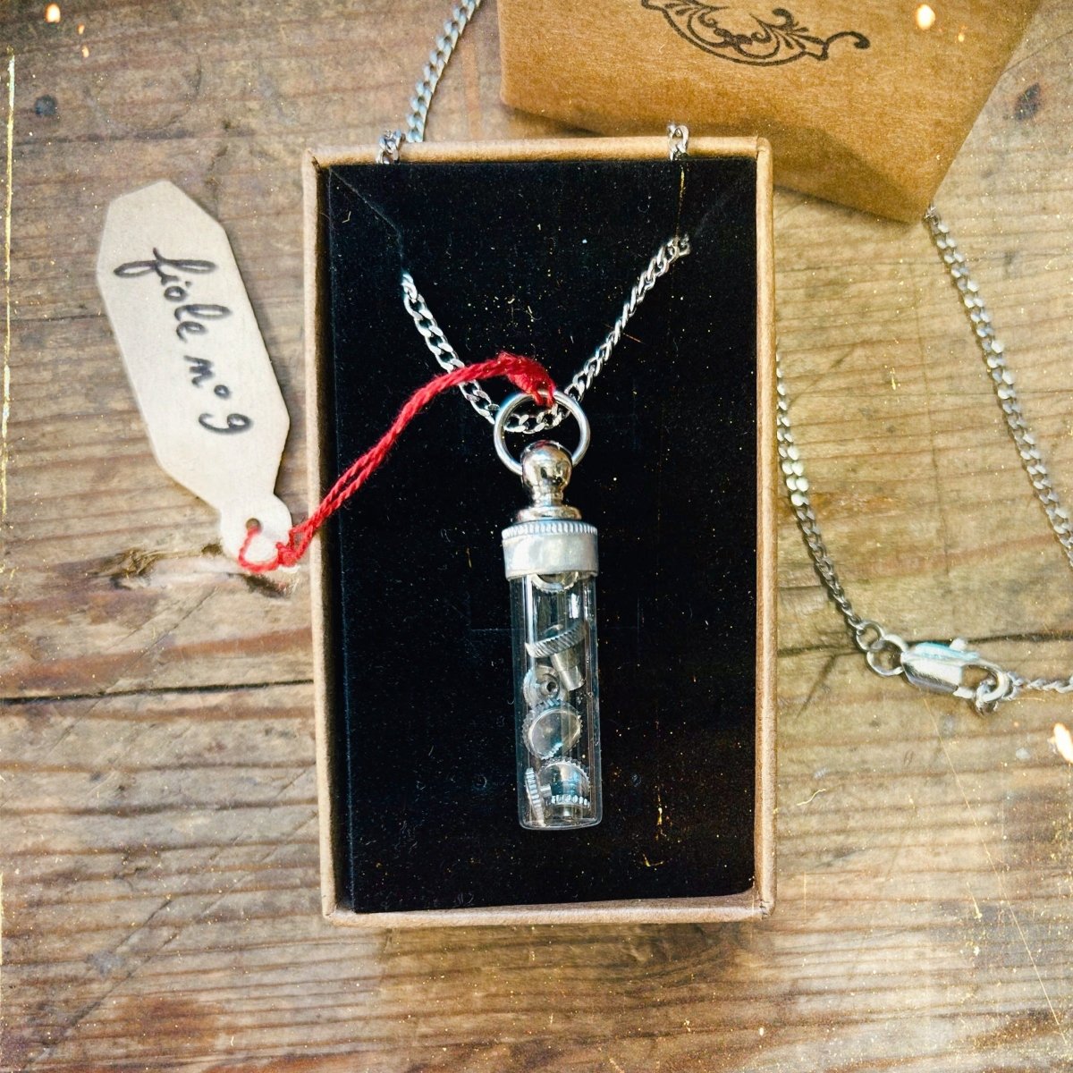 Pendentif Fiole 🕰️ PIÈCE UNIQUE NUMÉROTÉE - Ernest & Célestin