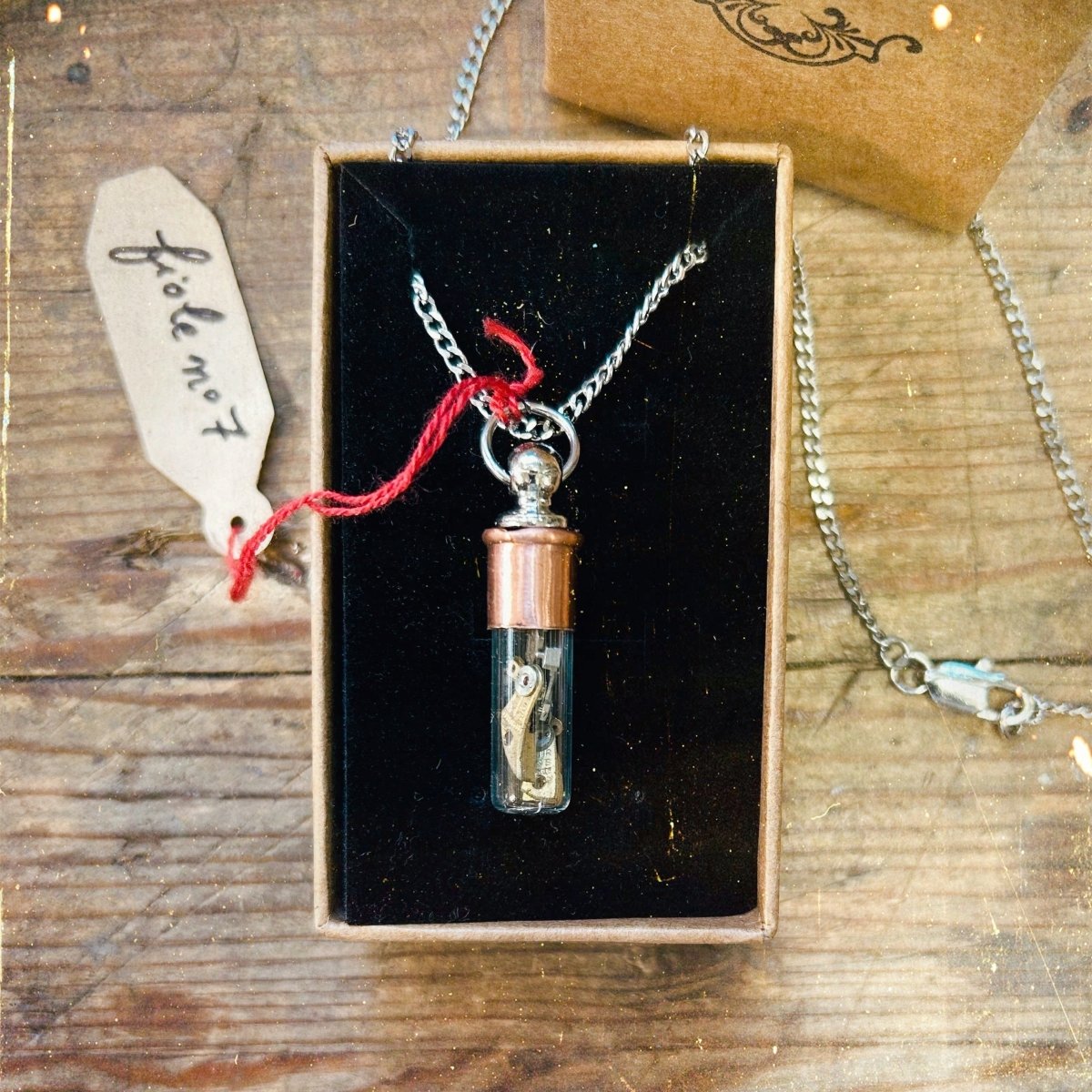 Pendentif Fiole 🕰️ PIÈCE UNIQUE NUMÉROTÉE - Ernest & Célestin