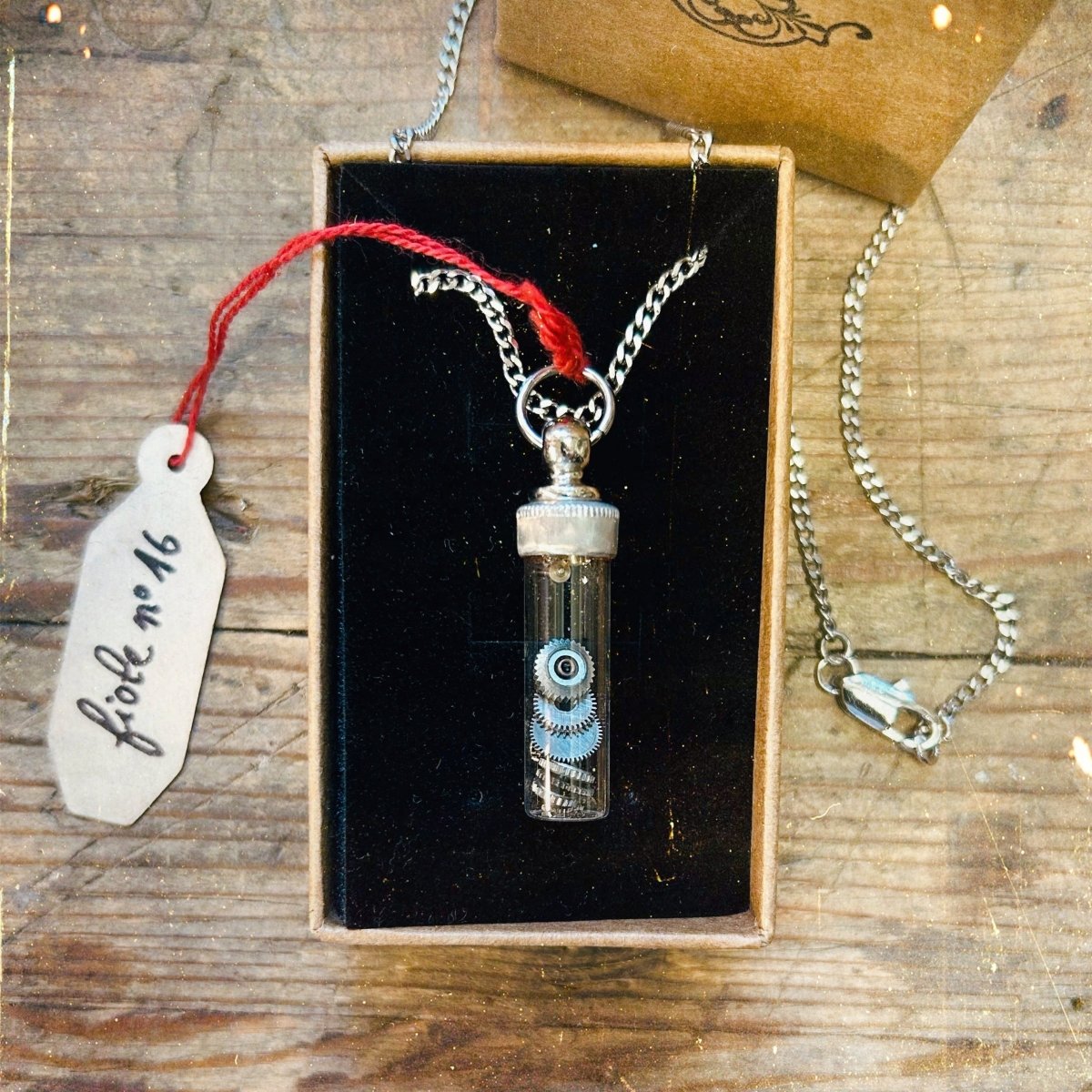Pendentif Fiole 🕰️ PIÈCE UNIQUE NUMÉROTÉE - Ernest & Célestin