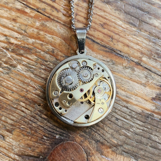Pendentif mécanisme - Ernest & Célestin