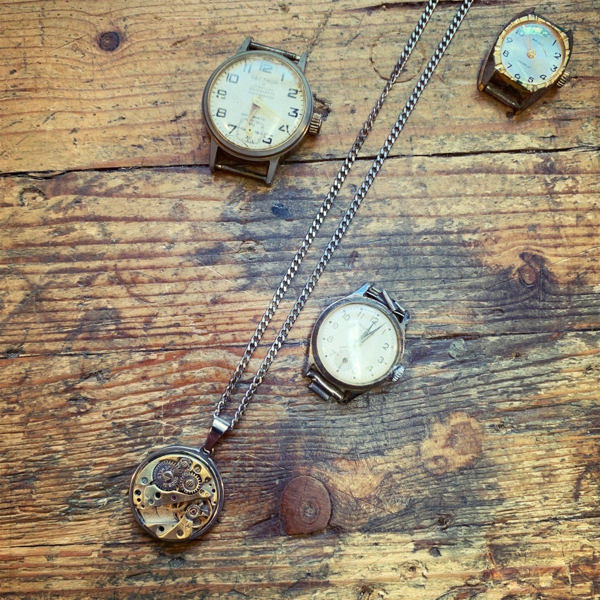 Pendentif mécanisme - Ernest & Célestin