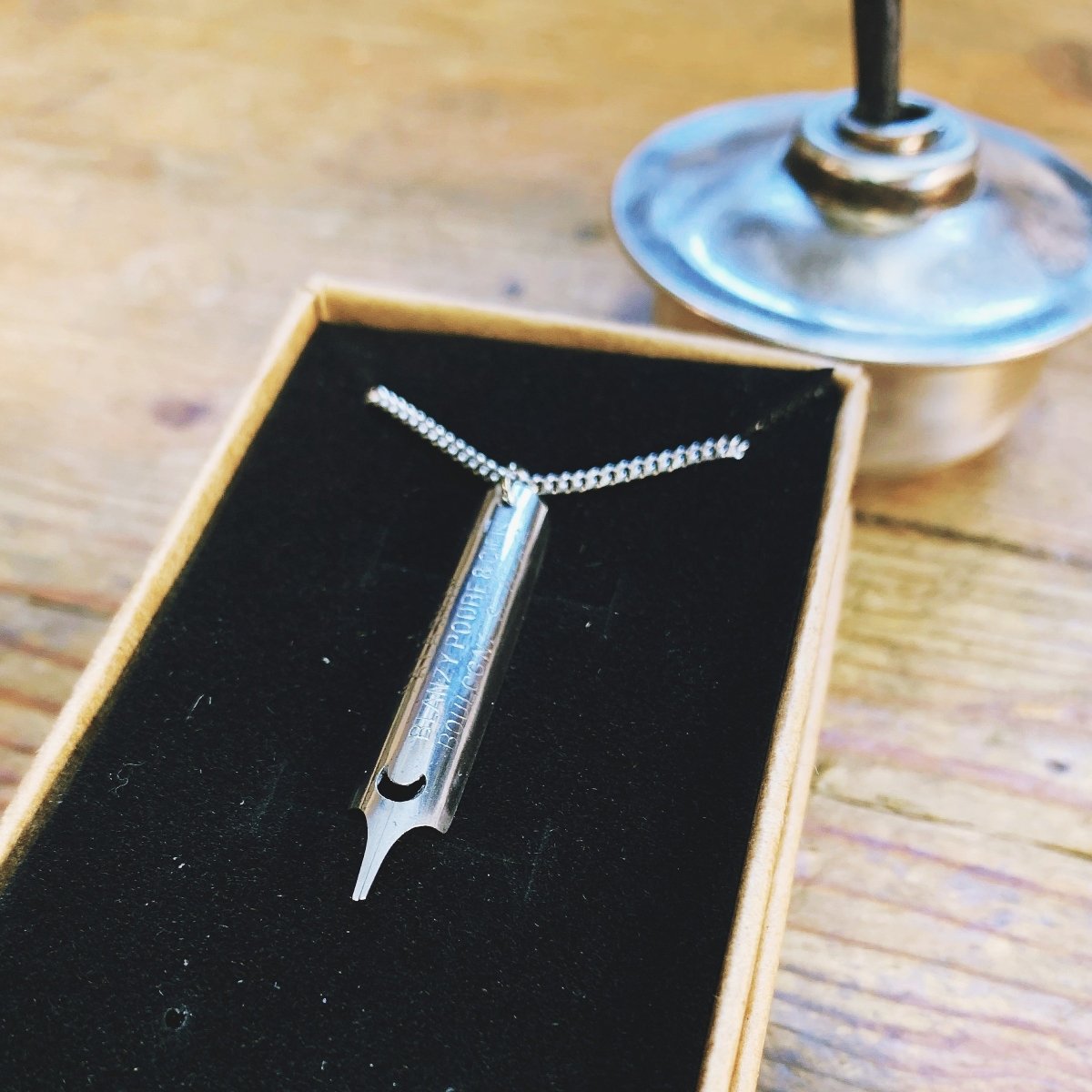 Pendentif « Plume » ALASKA - Ernest & Célestin