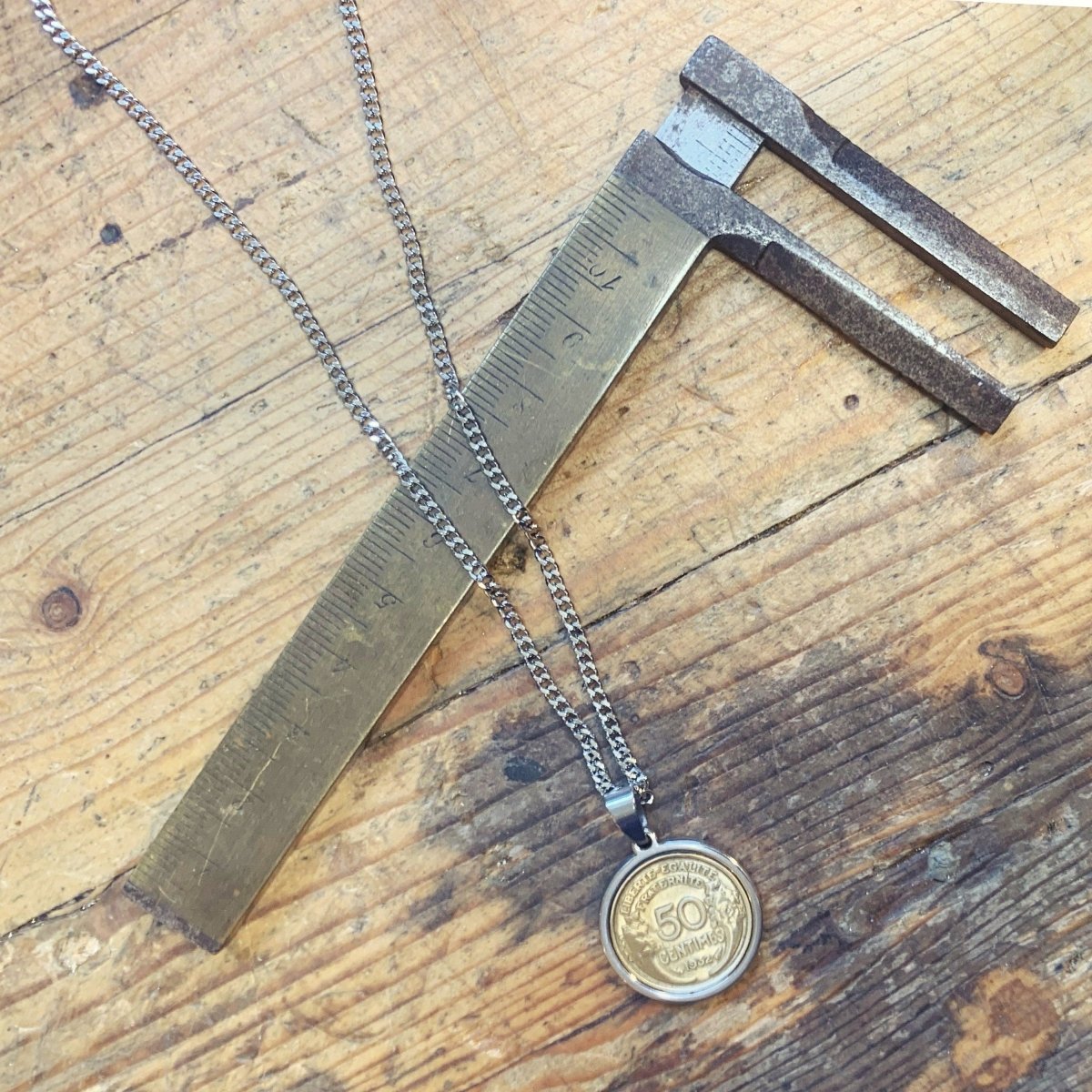 Pendentif 50 ctms doré - Ernest & Célestin